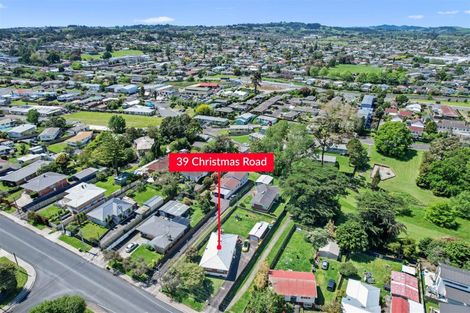 Photo of property in 39 Christmas Road, Manurewa, Auckland, 2102