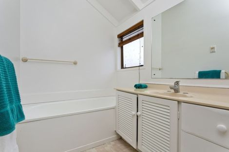 Photo of property in 1/62 Waiau Street, Torbay, Auckland, 0630