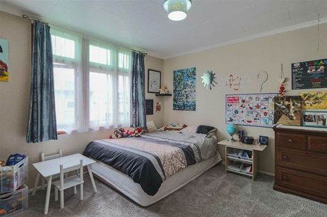 Photo of property in 2 Carrington Street, Inglewood, 4330