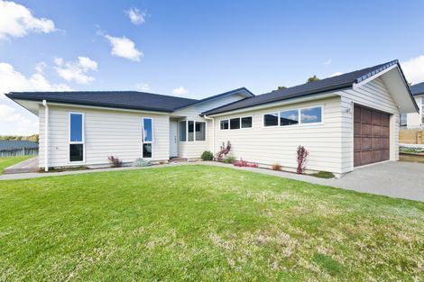 Photo of property in 1 Pinehurst Close, Te Kamo, Whangarei, 0112