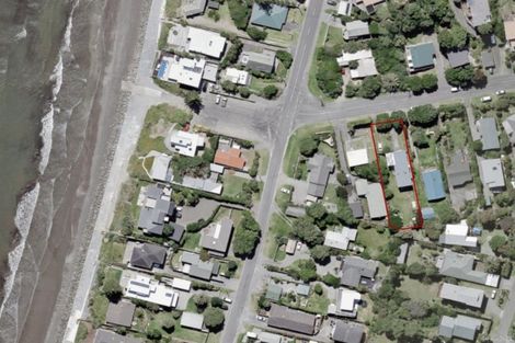 Photo of property in 6 Jeep Road, Raumati South, Paraparaumu, 5032