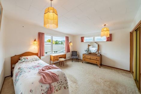 Photo of property in 22 Pempsey Street, Silverstream, Upper Hutt, 5019