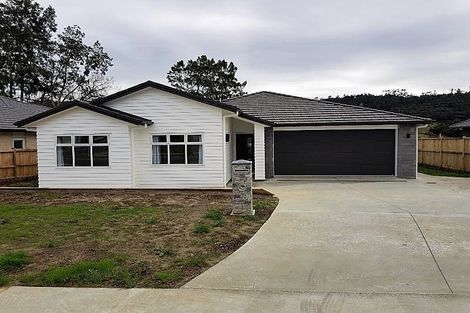 Photo of property in 9 Josh Road, Huapai, Kumeu, 0810