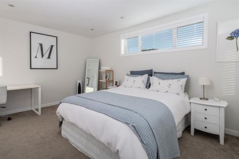 Photo of property in 4a Rothesay Bay Road, Rothesay Bay, Auckland, 0630