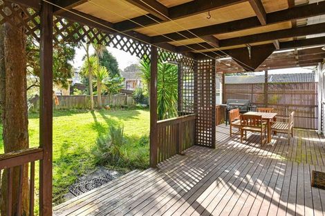 Photo of property in 64 Alfriston Road, Manurewa East, Auckland, 2102