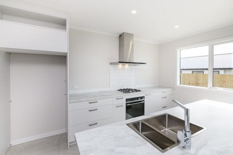 Photo of property in 61 Atlantic Drive, Fitzherbert, Palmerston North, 4410