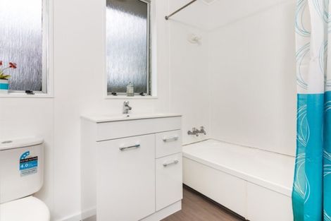 Photo of property in 180 Acacia Bay Road, Nukuhau, Taupo, 3330