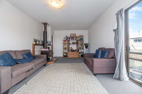 Photo of property in 16 Massine Place, Randwick Park, Auckland, 2105