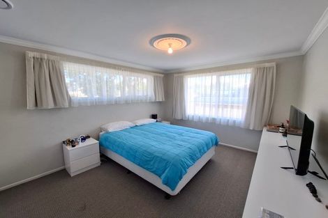 Photo of property in 21 Tarahua Road, Vogeltown, New Plymouth, 4310