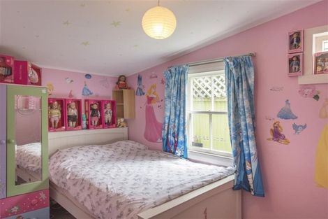 Photo of property in 2 Samoa Street, Kilbirnie, Wellington, 6022