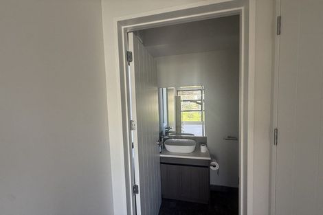 Photo of property in 1/27 Hastings Road, Mairangi Bay, Auckland, 0630