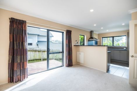 Photo of property in 68 Erlestoke Crescent, Churton Park, Wellington, 6037