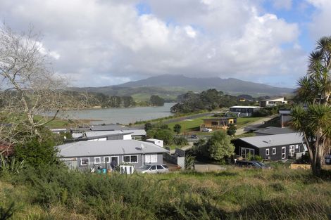 Photo of property in 8c Harakeke Place, Raglan, 3225