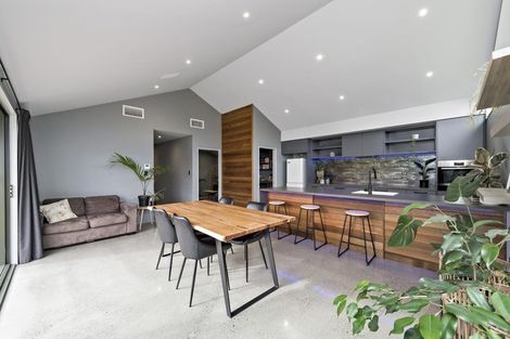 Photo of property in 13 Taiaroa Place, Southbridge, 7602