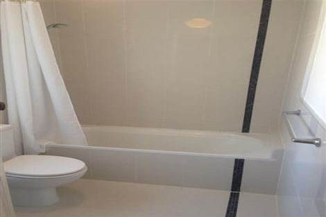 Photo of property in 2/28 Saint Georges Bay Road, Parnell, Auckland, 1052