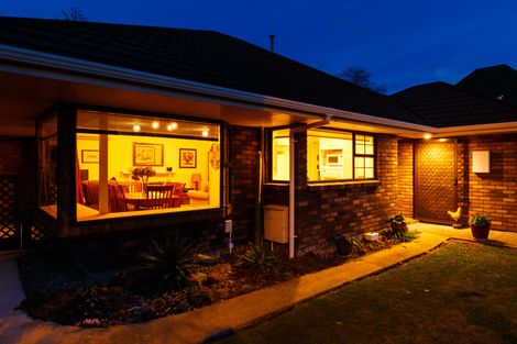 Photo of property in 140 Ruapehu Drive, Fitzherbert, Palmerston North, 4410