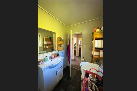 Photo of property in 2/3 Paeroa Street, Newtown, Wellington, 6021