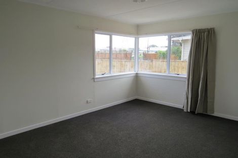 Photo of property in 26 Paritutu Road, Spotswood, New Plymouth, 4310