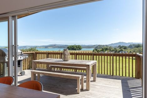 Photo of property in 744 Whangaruru North Road, Whangaruru, Russell, 0184