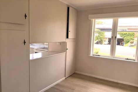 Photo of property in 10 Oakdale Road, Mount Roskill, Auckland, 1041