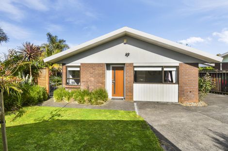 Photo of property in 34a Landscape Road, Pukekohe, 2120