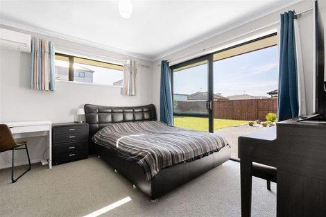 Photo of property in 16 Chalgrove Road, Huntington, Hamilton, 3210