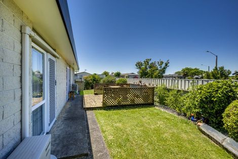 Photo of property in 2/2 Spriggs Crescent, Greenmeadows, Napier, 4112