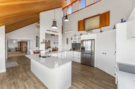 Photo of property in 85 Mapara Road, Acacia Bay, Taupo, 3385