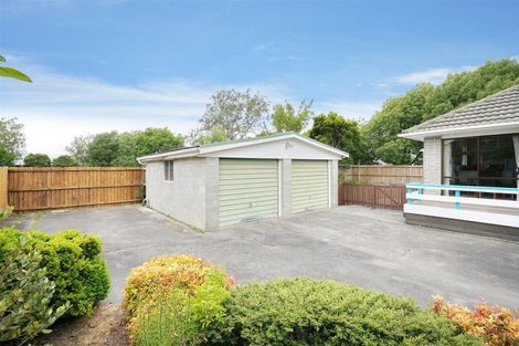 Photo of property in 17 Masham Road, Broomfield, Christchurch, 8042