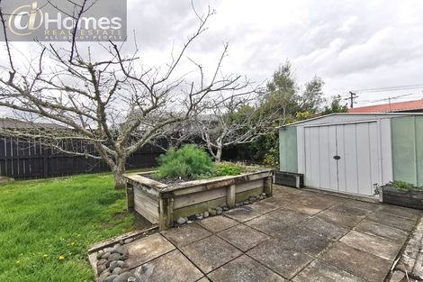 Photo of property in 69 Taikata Road, Te Atatu Peninsula, Auckland, 0610