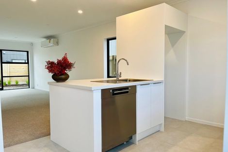 Photo of property in 3 Kitea Place, Mangere, Auckland, 2022