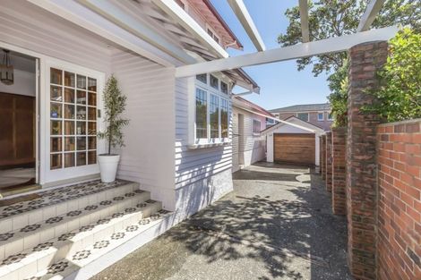 Photo of property in 15 Dundas Street, Seatoun, Wellington, 6022