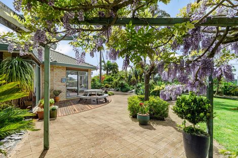 Photo of property in 5 Cape Vista Crescent, Pukekohe, 2120