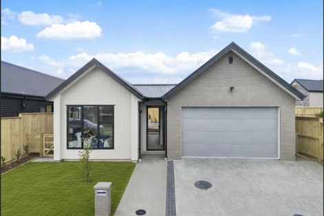 Photo of property in 9 Suffolk Down Road, Karaka, 2580