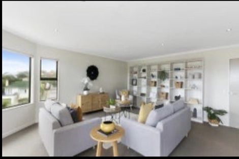 Photo of property in 16 View Road, Titahi Bay, Porirua, 5022