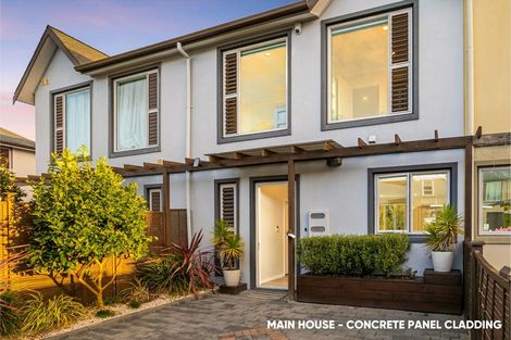 Photo of property in 9s Clearwater Cove, West Harbour, Auckland, 0618