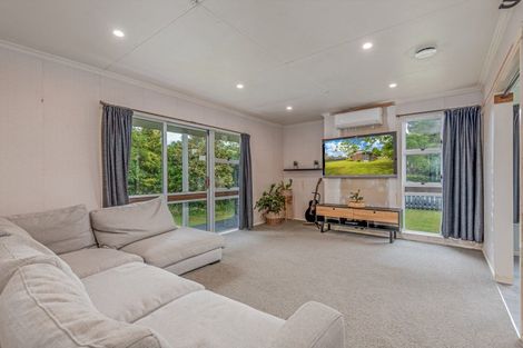 Photo of property in 19 Wikiriwhi Crescent, Awapuni, Palmerston North, 4412