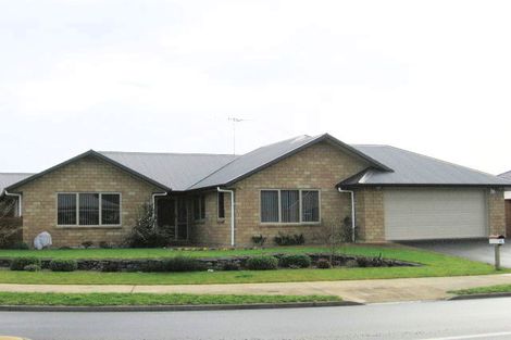 Photo of property in 23 Coleraine Drive, Rototuna, Hamilton, 3210