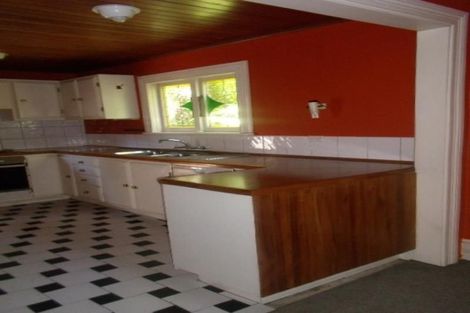 Photo of property in 17 Cameron Road, Bluff Hill, Napier, 4110