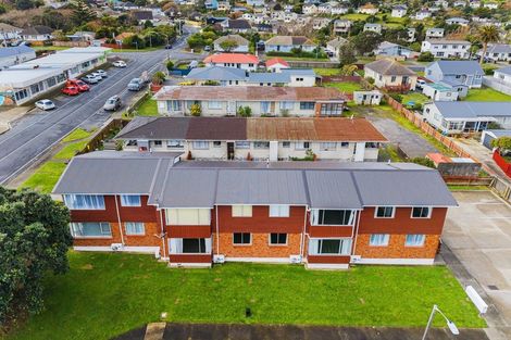 Photo of property in 1 Mana Avenue, Titahi Bay, Porirua, 5022