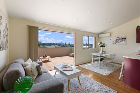 Photo of property in 33f Florence Avenue, Orewa, 0931