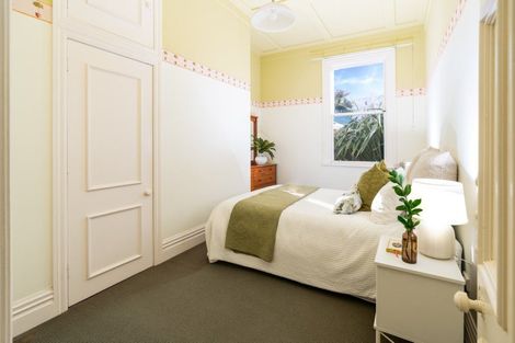 Photo of property in 4 Baring Street, Oriental Bay, Wellington, 6011