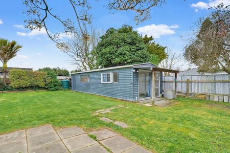 Photo of property in 59 Weston Avenue, Roslyn, Palmerston North, 4414