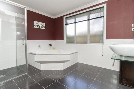 Photo of property in 392a Hukanui Road, Rototuna, Hamilton, 3210