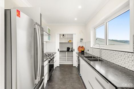 Photo of property in 37 Belmont Terrace, Belmont, Lower Hutt, 5010