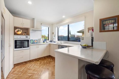 Photo of property in 16 Archer Court, Hamilton East, Hamilton, 3216