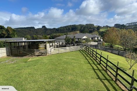Photo of property in 103 Zanders Road, Helensville, Waimauku, 0882