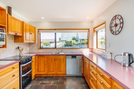 Photo of property in 15 Ashburn Lane, Awapuni, Palmerston North, 4412