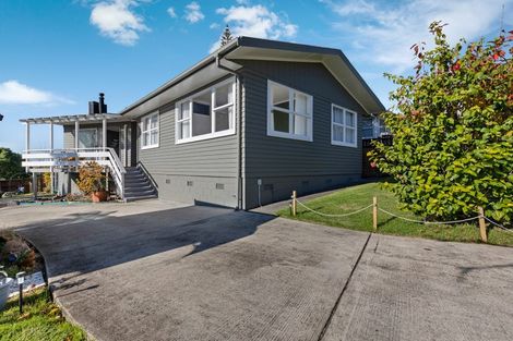Photo of property in 38 Sunvue Road, Glen Eden, Auckland, 0602