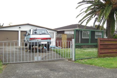 Photo of property in 50 Wallace Road, Mangere Bridge, Auckland, 2022